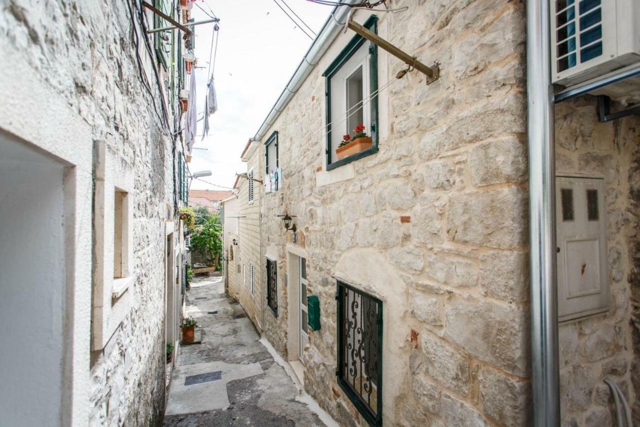 House "Anno 1881"-Center Of Split Appartement Buitenkant foto